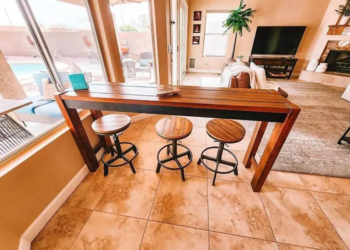 Luxury Pool Home! Amazing Back Yard Oasis Avondale